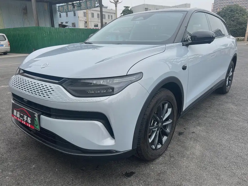 Leapmotor C11