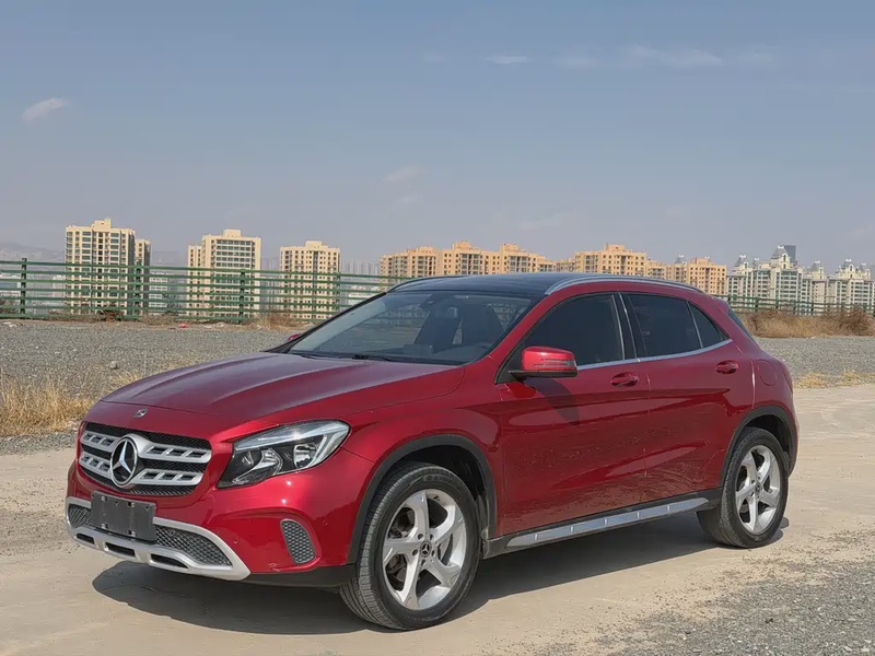 Mercedes-Benz GLA-Class