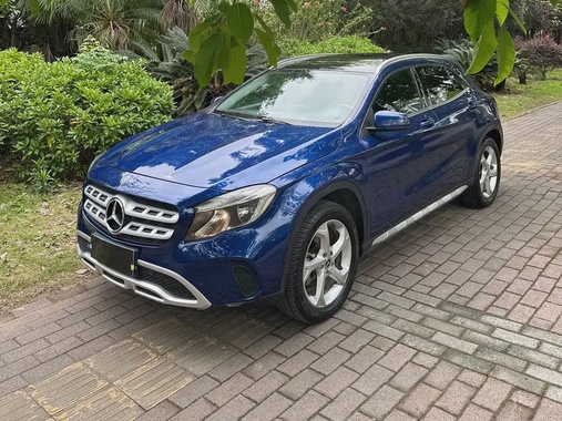 Mercedes-Benz GLA-Class 2019