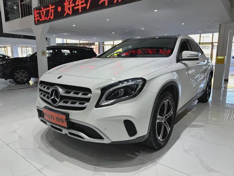 Mercedes-Benz GLA-Class