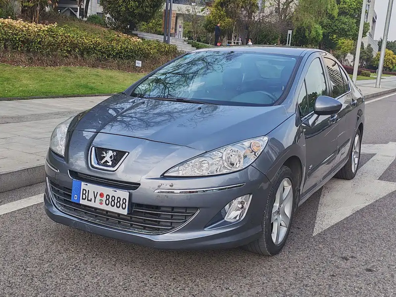 Peugeot 408