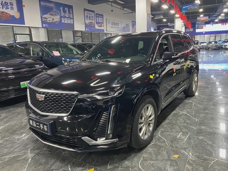 Cadillac XT6