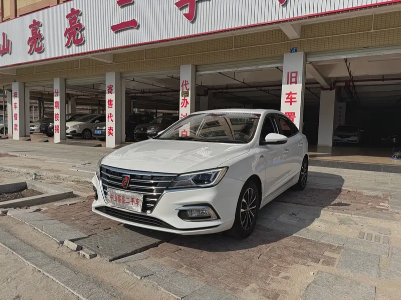 Roewe i5
