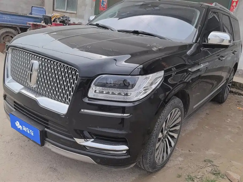 Lincoln Navigator