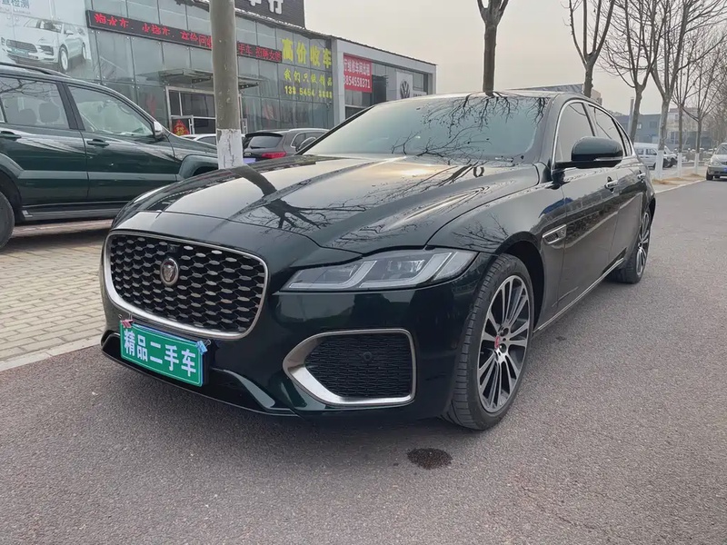 Jaguar XFL