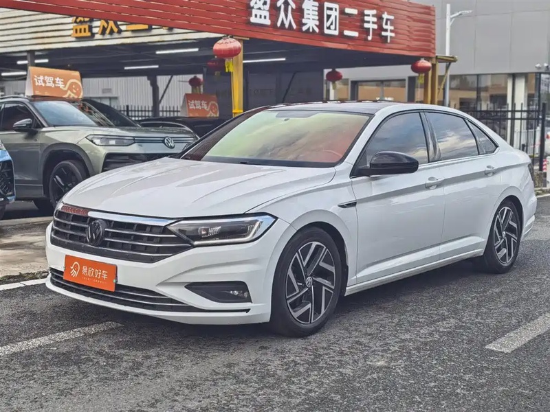 Volkswagen Sagitar