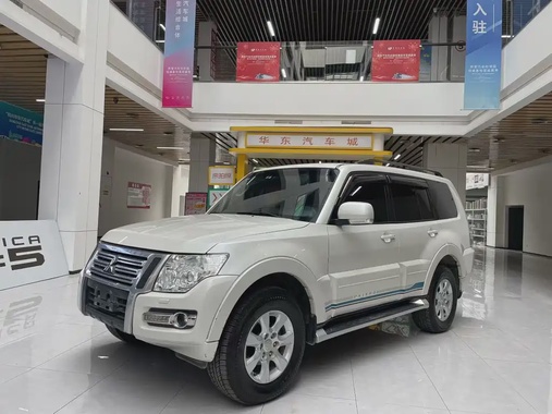 Mitsubishi Pajero 2019