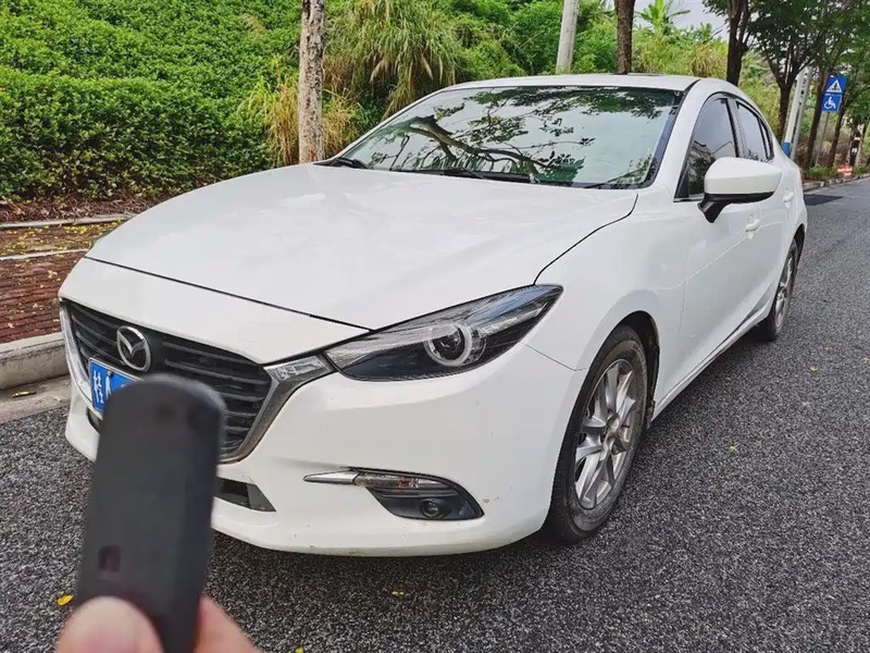 Mazda 3