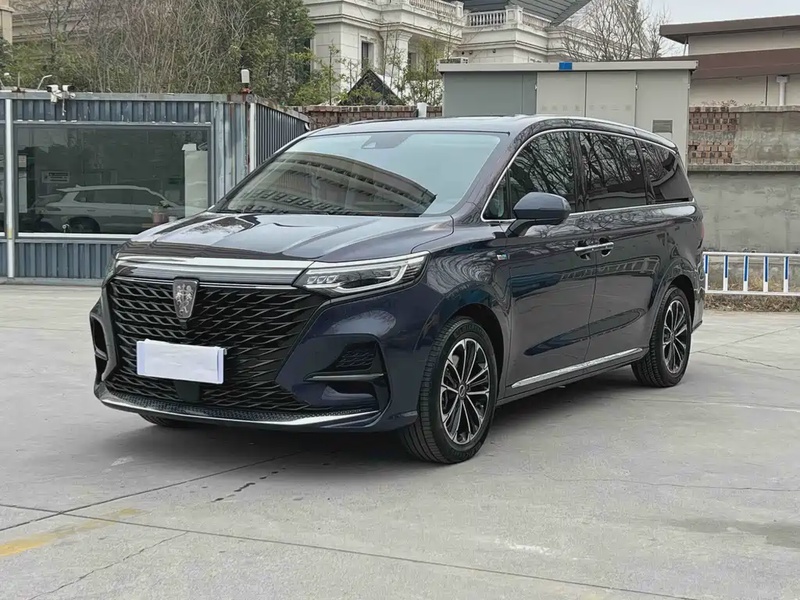 Roewe iMAX8