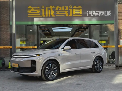 Li Auto L6 2025
