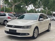 Volkswagen Sagitar 2015