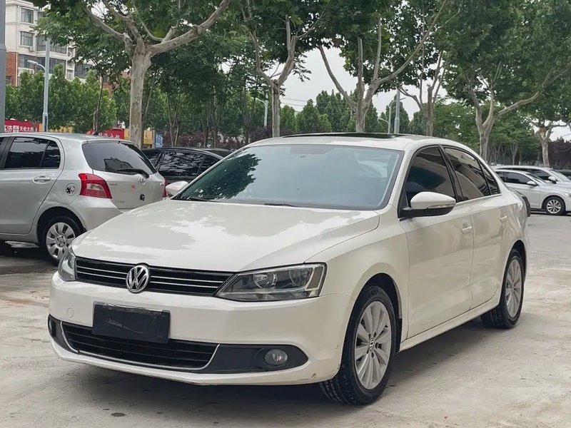 Volkswagen Sagitar
