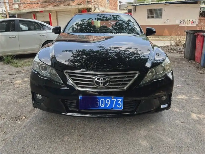 Toyota Reiz