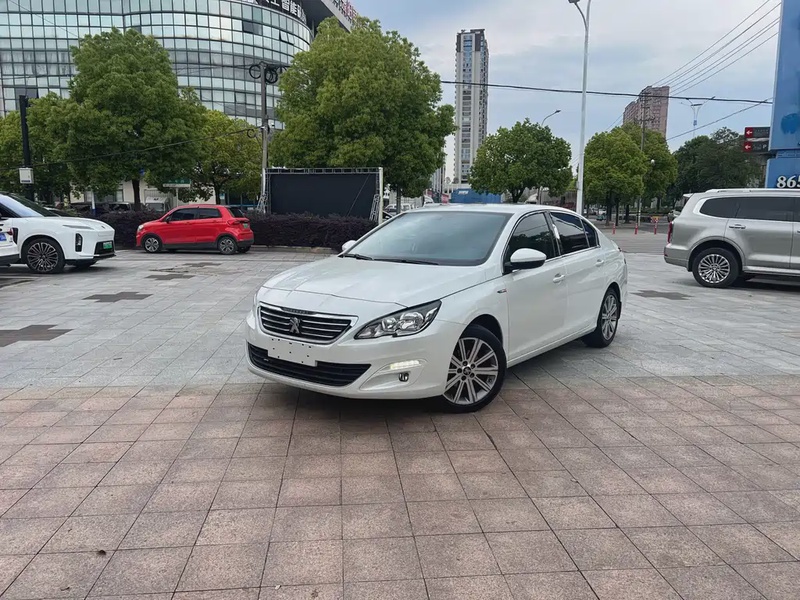 Peugeot 408