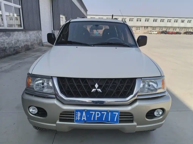 Mitsubishi Pajero Speed