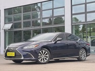 Lexus ES 2019