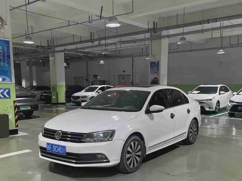Volkswagen Sagitar