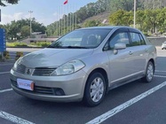 Nissan Tiida 2005