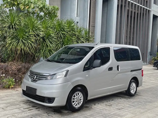 Nissan NV200 2016