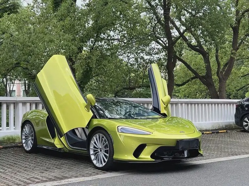 McLaren GT 2023