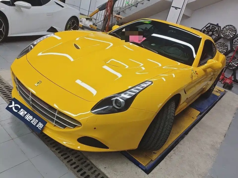 Ferrari California