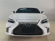 Lexus ES 2025