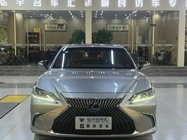 Lexus ES 2021