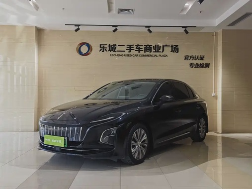 Hongqi E-QM5 2024