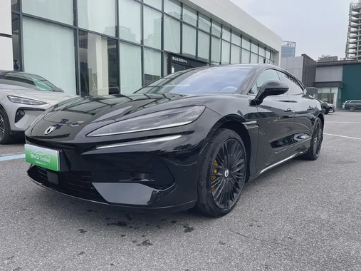 Denza Z9GT 2024