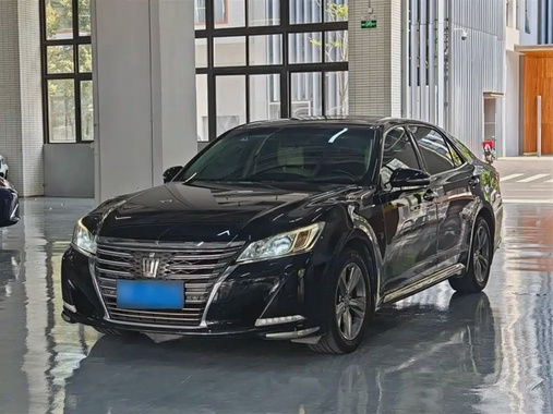 Toyota Crown 2018