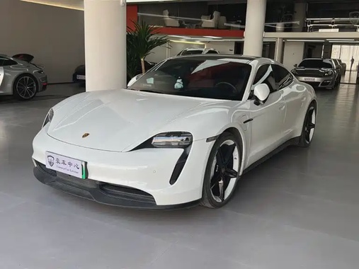 Porsche Taycan 2021