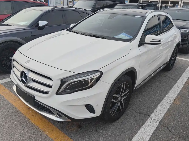 Mercedes-Benz GLA-Class