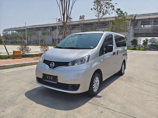 Nissan NV200 2014