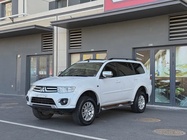 Mitsubishi Pajero Sport 2015