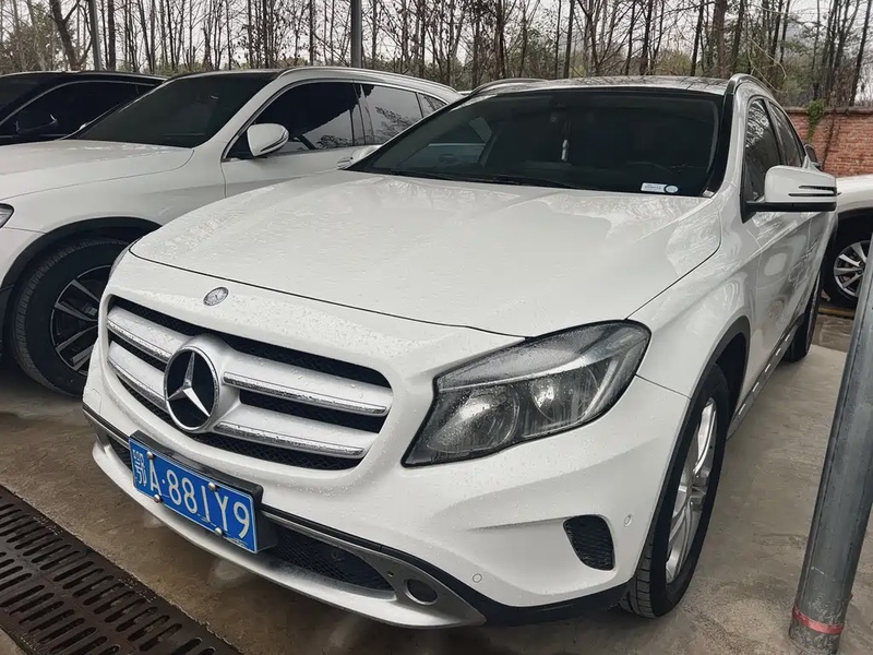 Mercedes-Benz GLA-Class