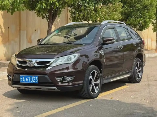 BYD S7 2015