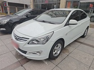 Hyundai Verna 2015