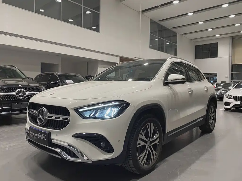 Mercedes-Benz GLA-Class