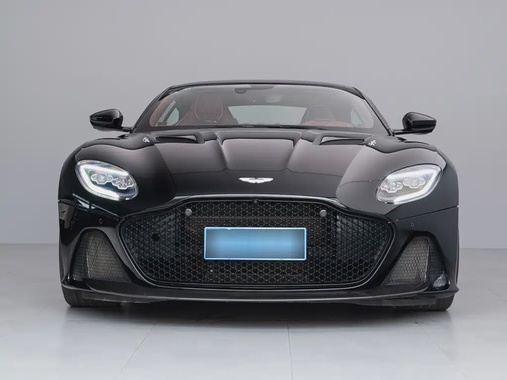 Aston Martin DBS 2019