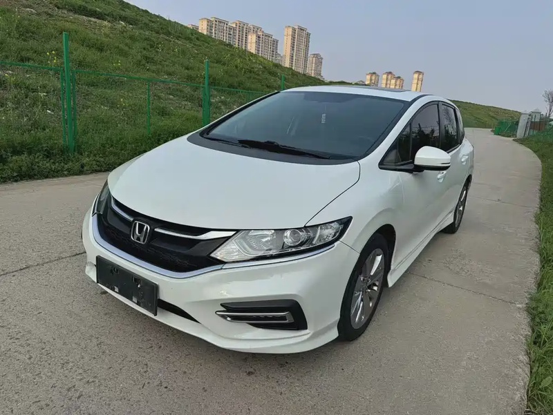 Honda Jade