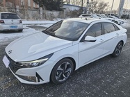 Hyundai Elantra 2022