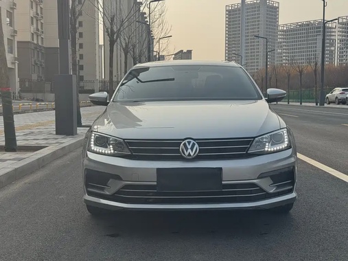Volkswagen Sagitar 2019