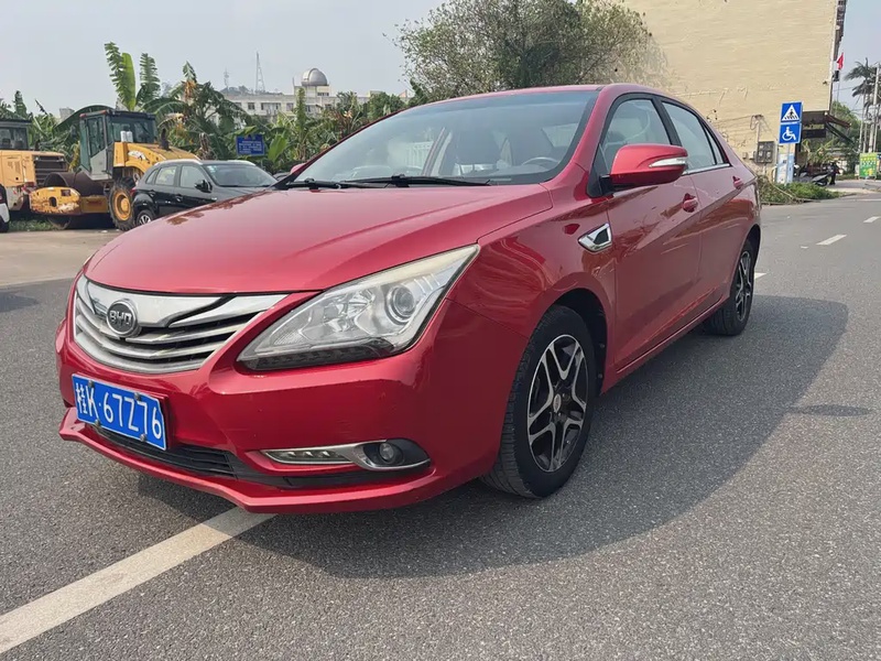 BYD G5