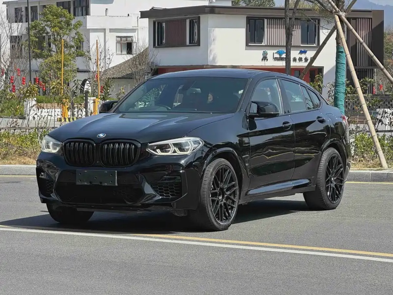 BMW X4M
