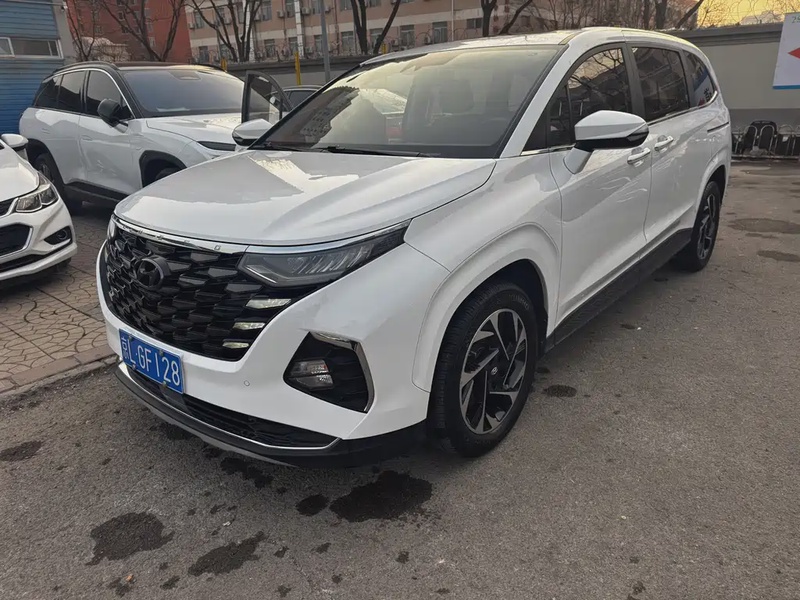 Hyundai Custo