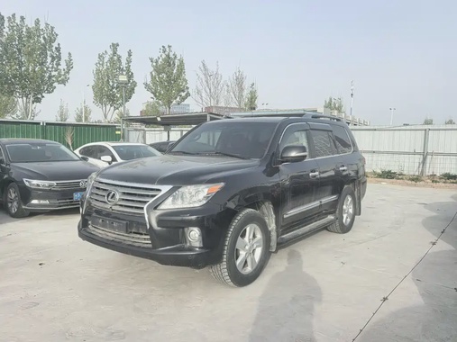 Lexus LX 2013