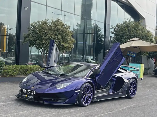 Lamborghini Aventador 2019