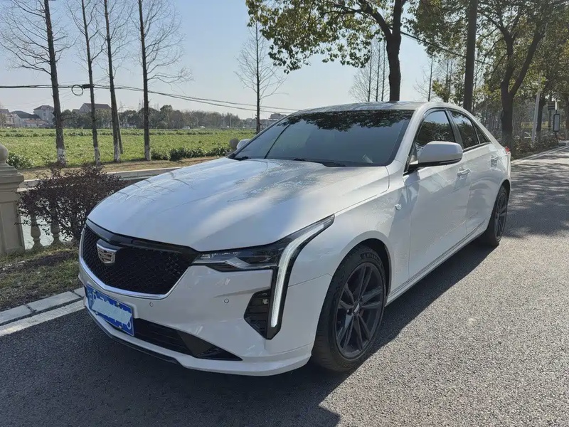 Cadillac CT4