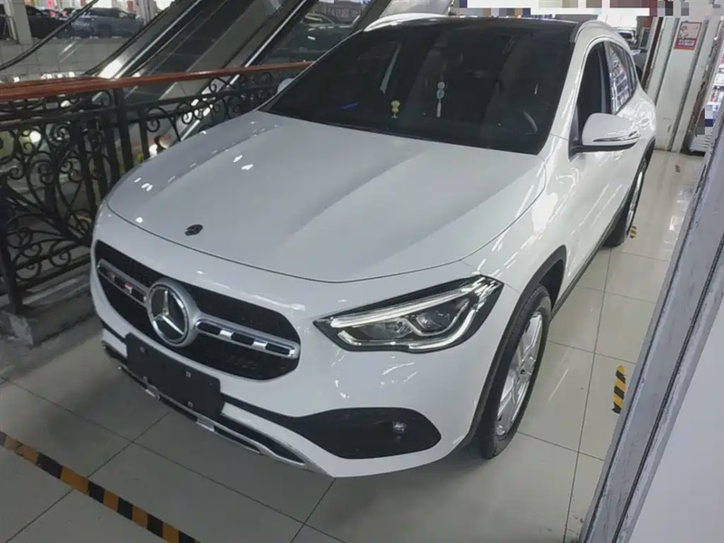 Mercedes-Benz GLA-Class