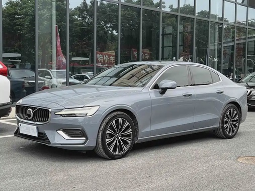 Volvo S60 2022